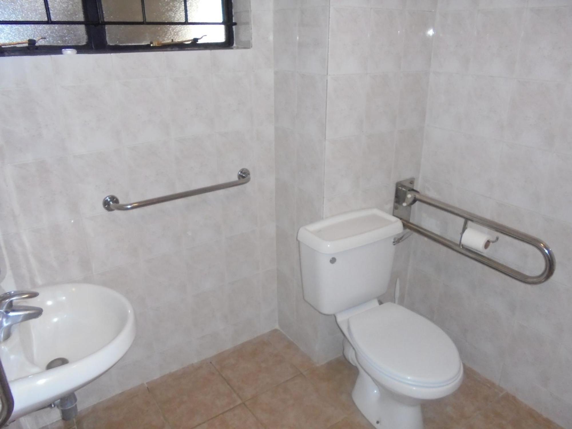 Chak Guesthouse & Conference Center Nairobi Phòng bức ảnh