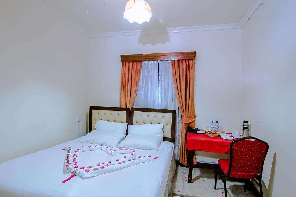 Chak Guesthouse & Conference Center Nairobi Ngoại thất bức ảnh