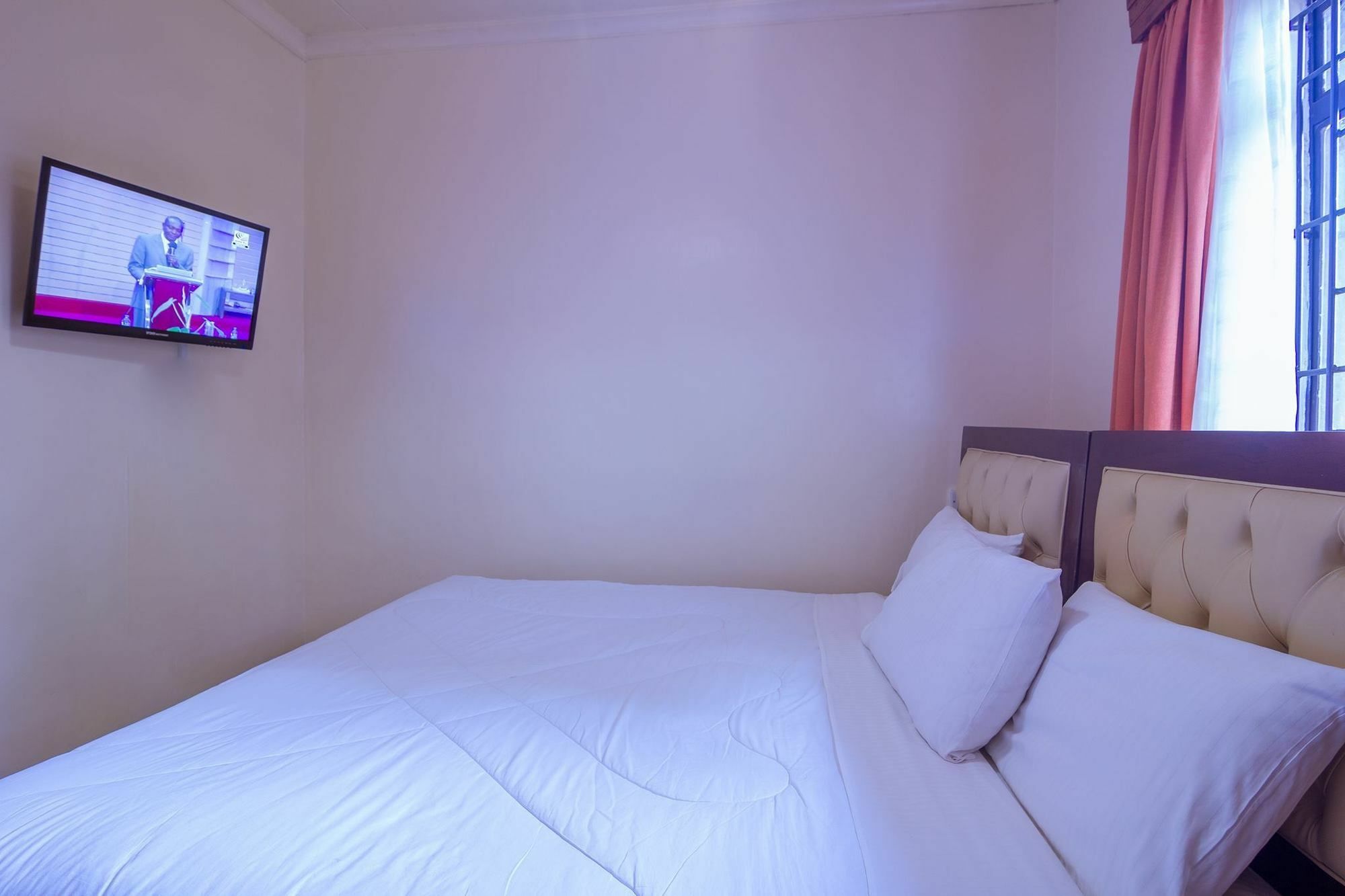 Chak Guesthouse & Conference Center Nairobi Ngoại thất bức ảnh