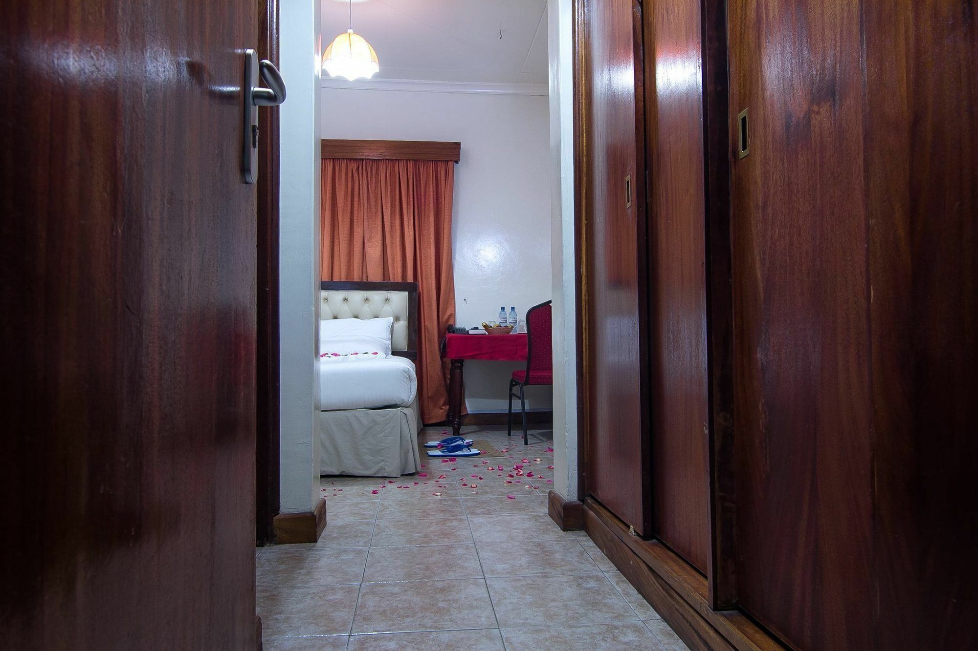 Chak Guesthouse & Conference Center Nairobi Ngoại thất bức ảnh