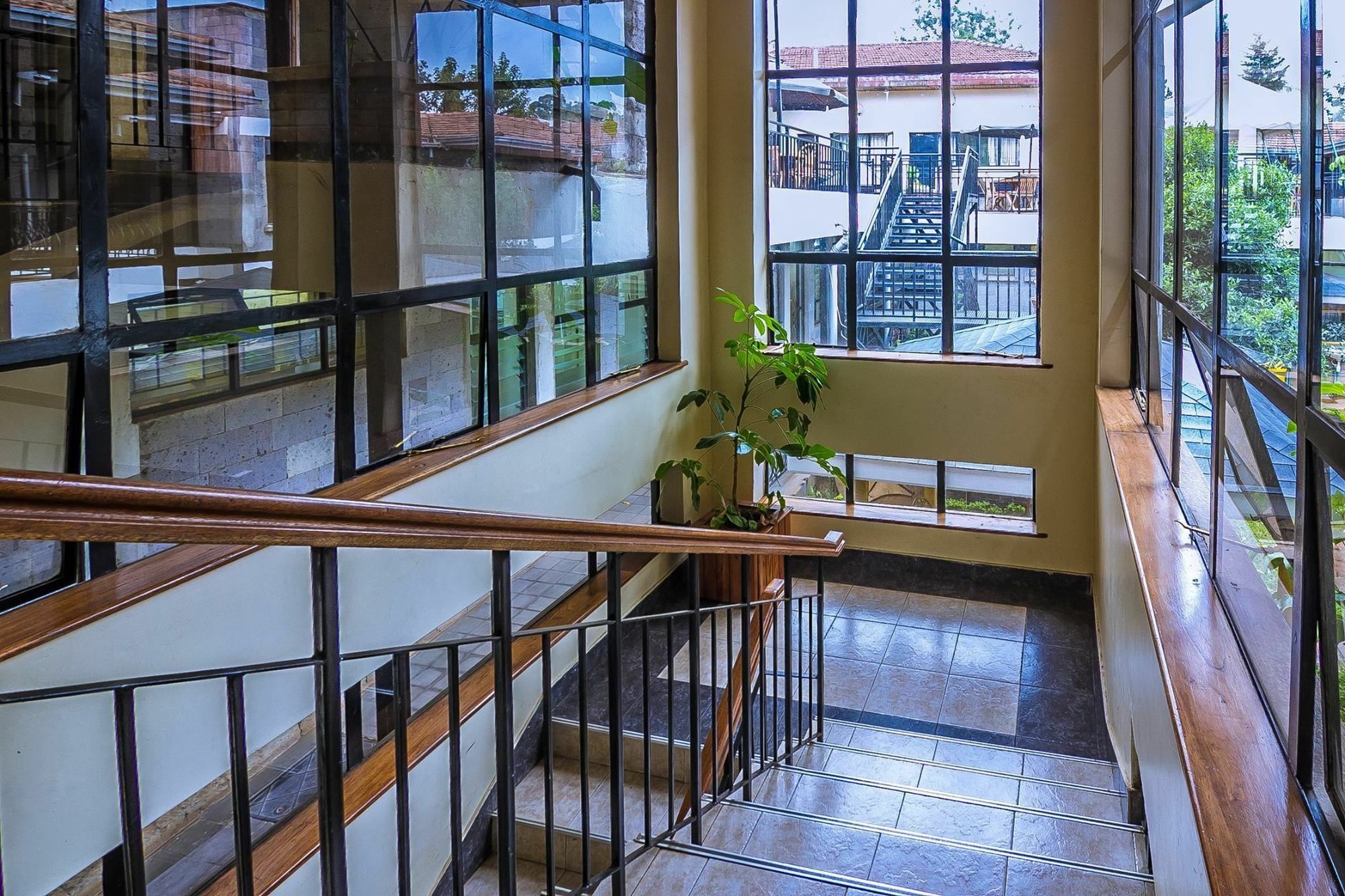 Chak Guesthouse & Conference Center Nairobi Ngoại thất bức ảnh